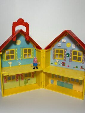Peppa Pig Deluxe Yellow Family Fold-n-Go House